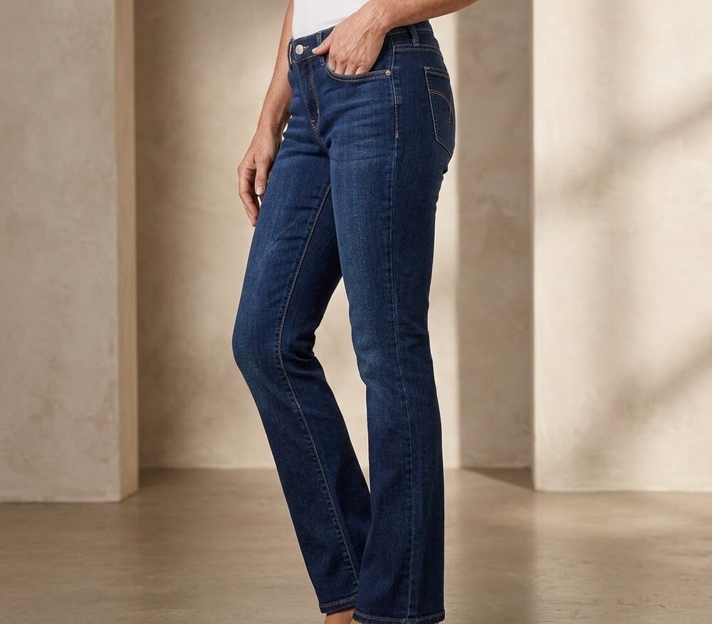 Lucky Brand boot cut dark wash blue jeans denim pockets zip closure Size 10 long